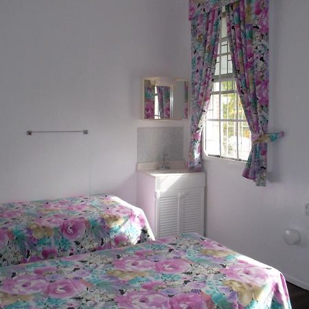 Beach Guest House Cleverdale Bridgetown Eksteriør bilde
