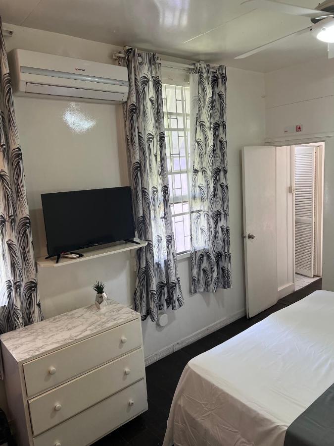 Beach Guest House Cleverdale Bridgetown Eksteriør bilde