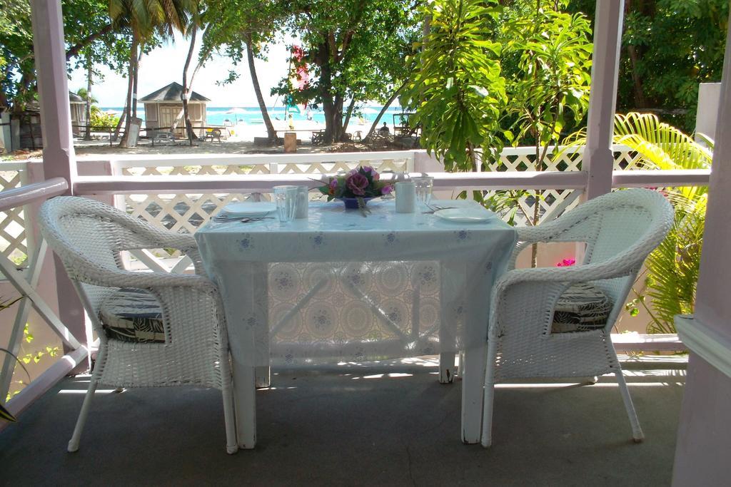 Beach Guest House Cleverdale Bridgetown Eksteriør bilde
